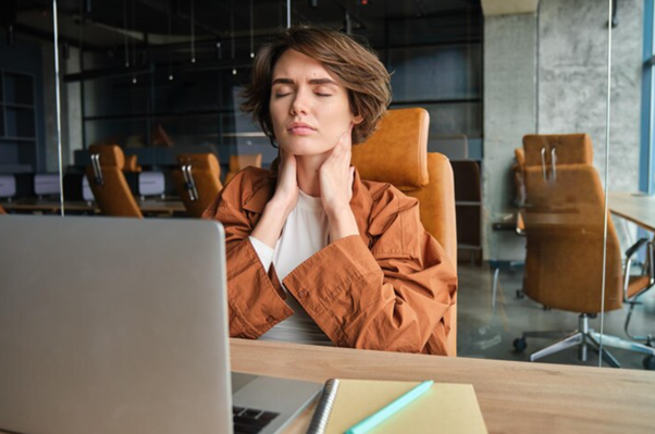 Kael ja õlad pinges: mida teha, kui istud päev läbi arvuti taga